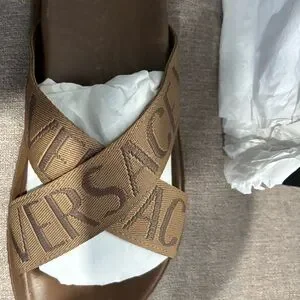 Versace Brown Boots with Ribbed Soles Versace | Shoes | Versace Brown Boots With Ribbed Soles  main image 3